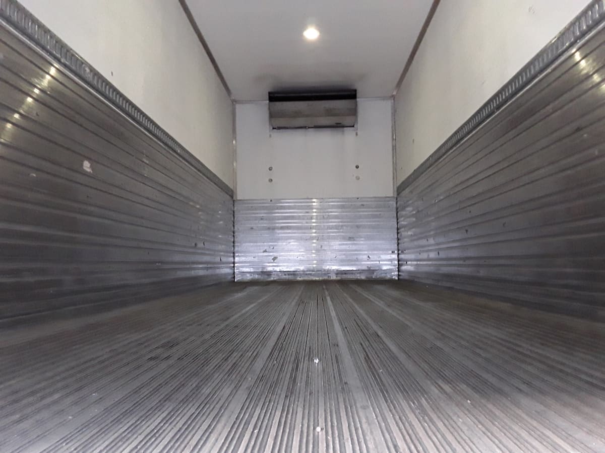 2017 Freightliner/Mercedes M2 106 678382