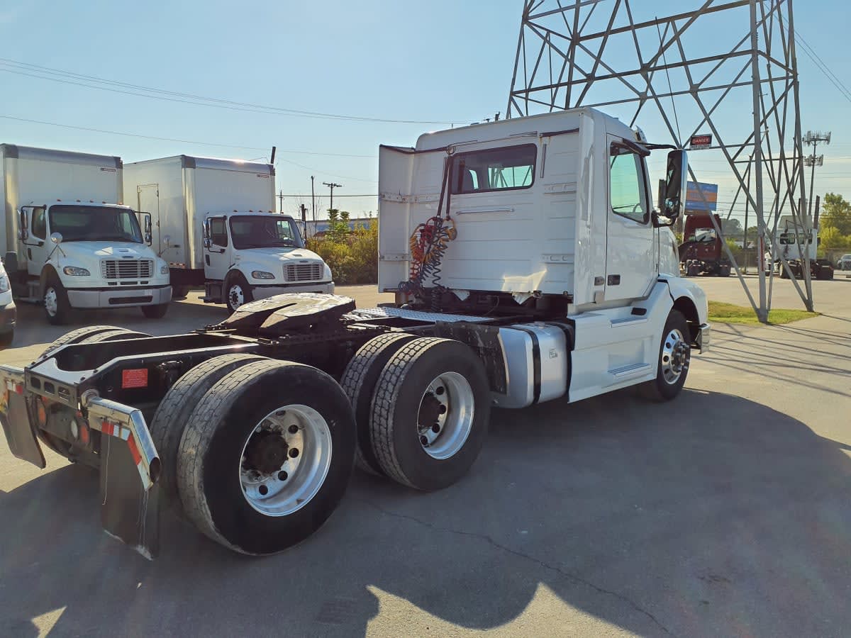 2017 Volvo VNL64TRACTOR 678395