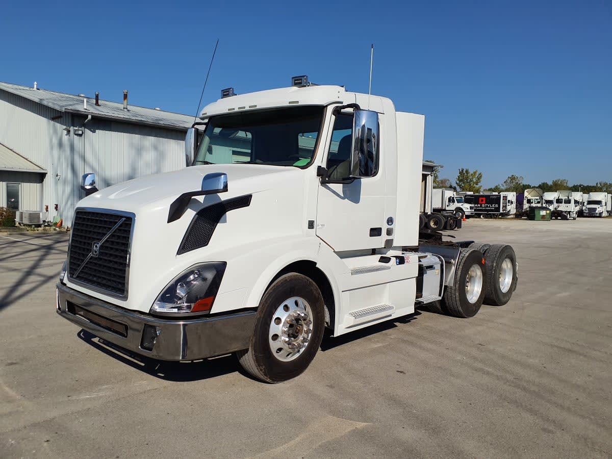 2017 Volvo VNL64TRACTOR 678395
