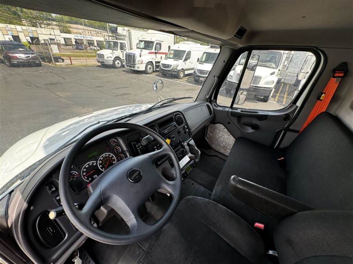 2017 Freightliner/Mercedes M2 106 678459