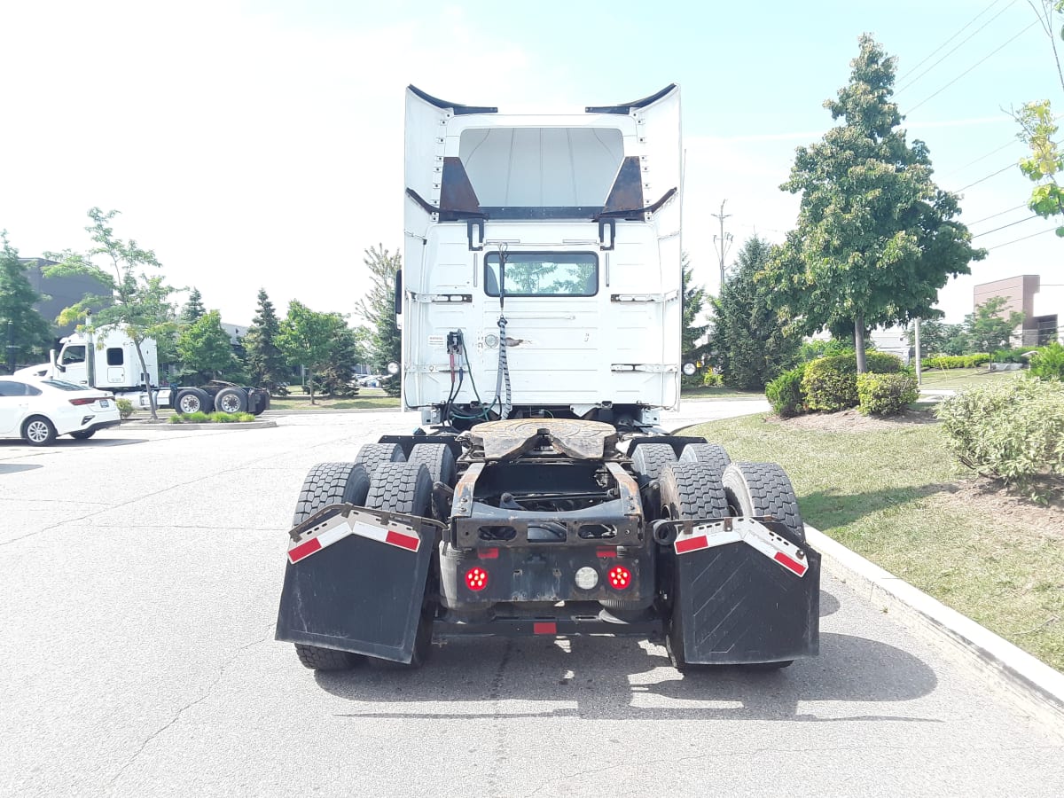 2017 Volvo VNL64TRACTOR 678464