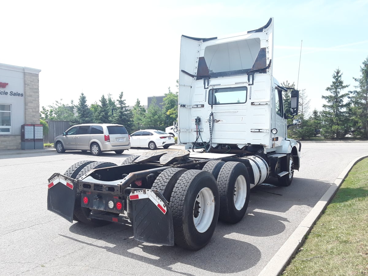 2017 Volvo VNL64TRACTOR 678464