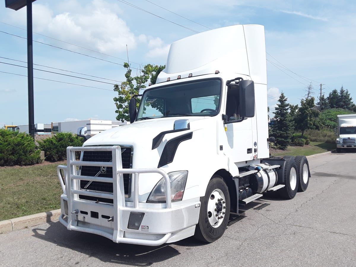 2017 Volvo VNL64TRACTOR 678464