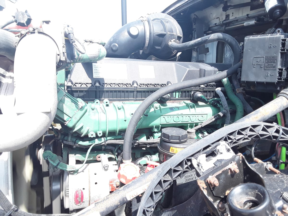 2017 Volvo VNL64TRACTOR 678464