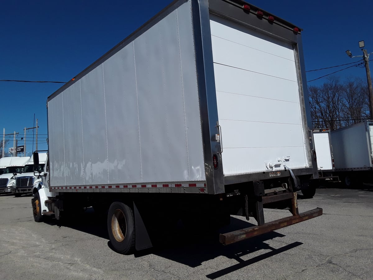 2017 Freightliner/Mercedes M2 106 678484