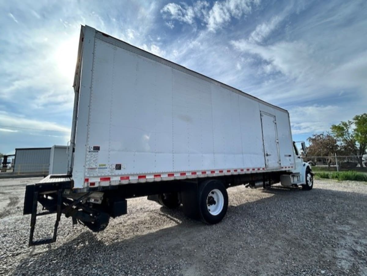 2017 Freightliner/Mercedes M2 106 678504