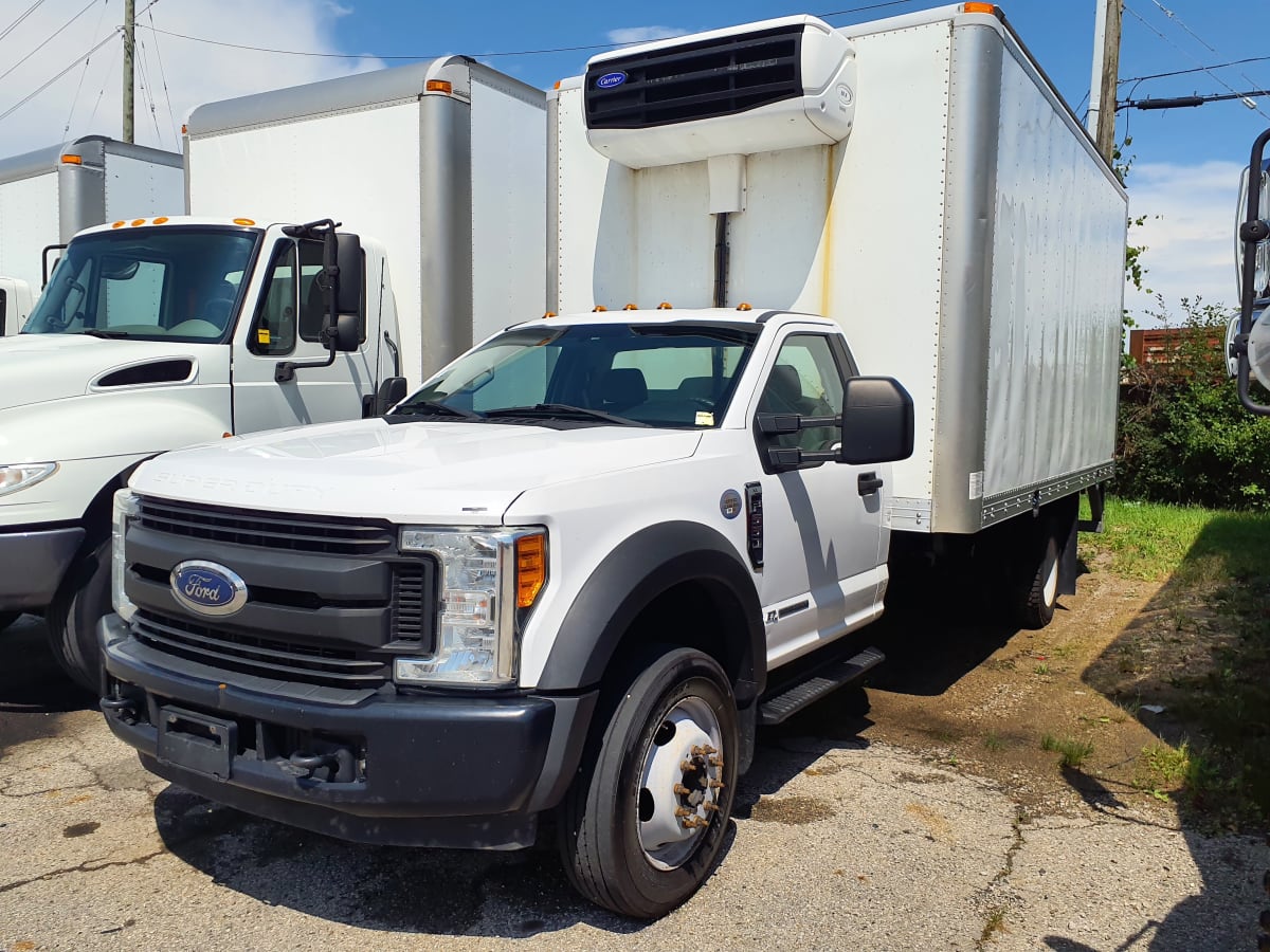 2017 Ford Motor Company F-550 SUPER DUTY 678543