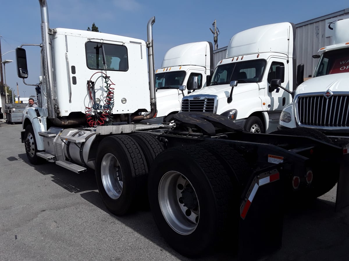 2017 Freightliner/Mercedes CORONADO 122 678554