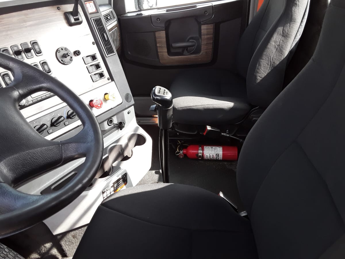 2017 Freightliner/Mercedes CORONADO 122 678554