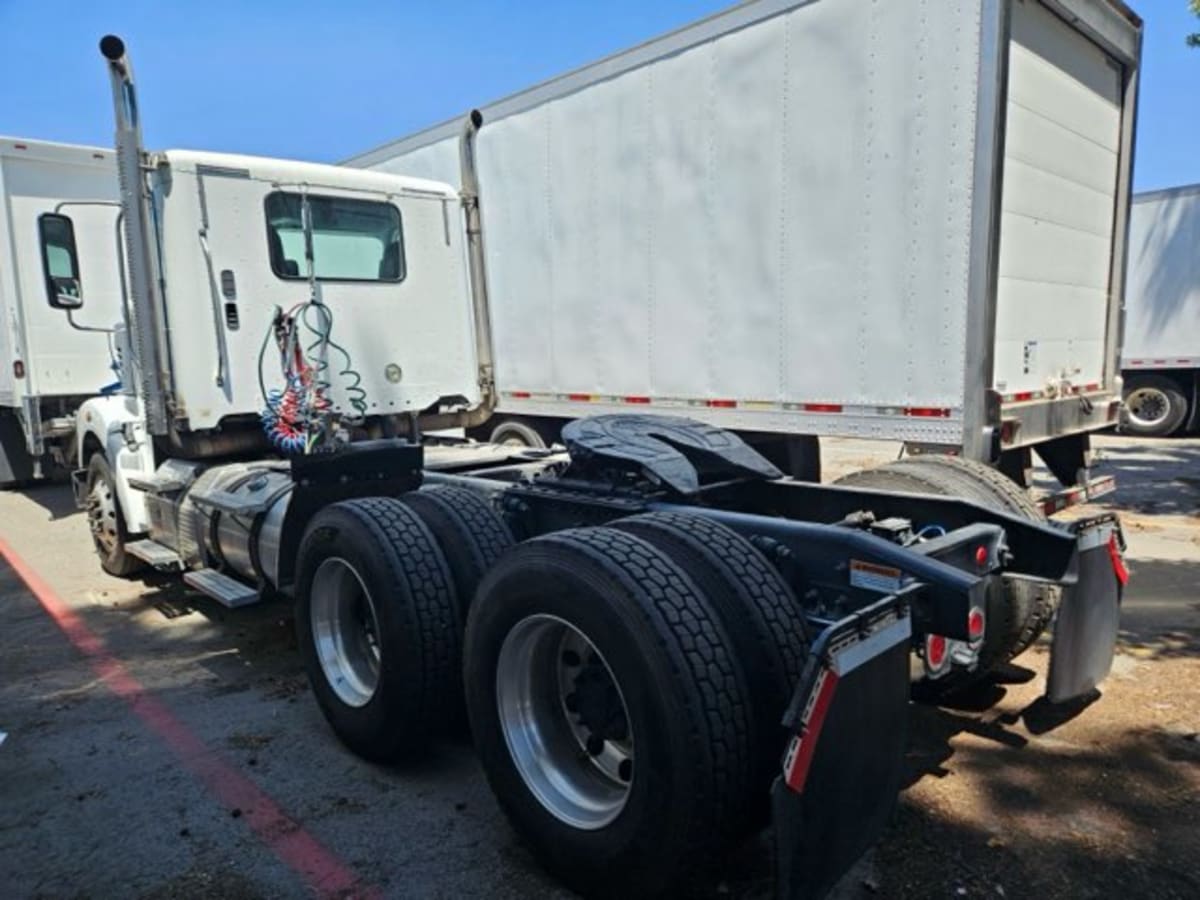 2017 Freightliner/Mercedes CORONADO 122 678555