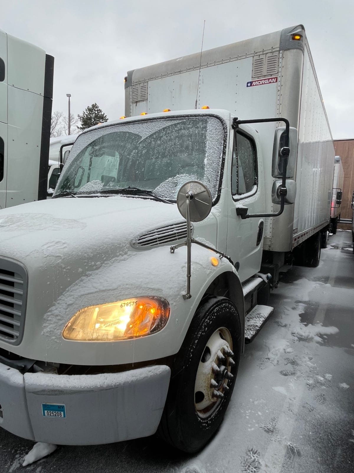 2017 Freightliner/Mercedes M2 106 678575