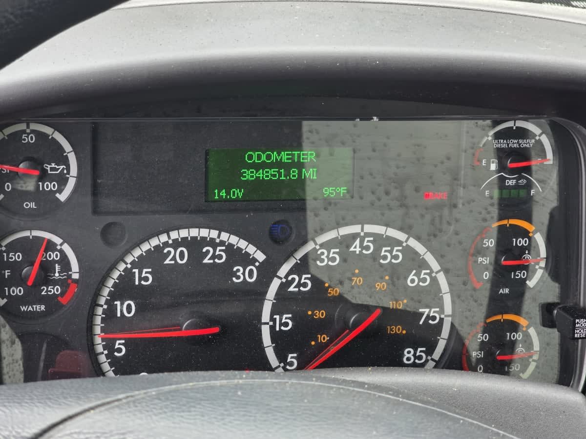 2017 Freightliner/Mercedes M2 106 678610