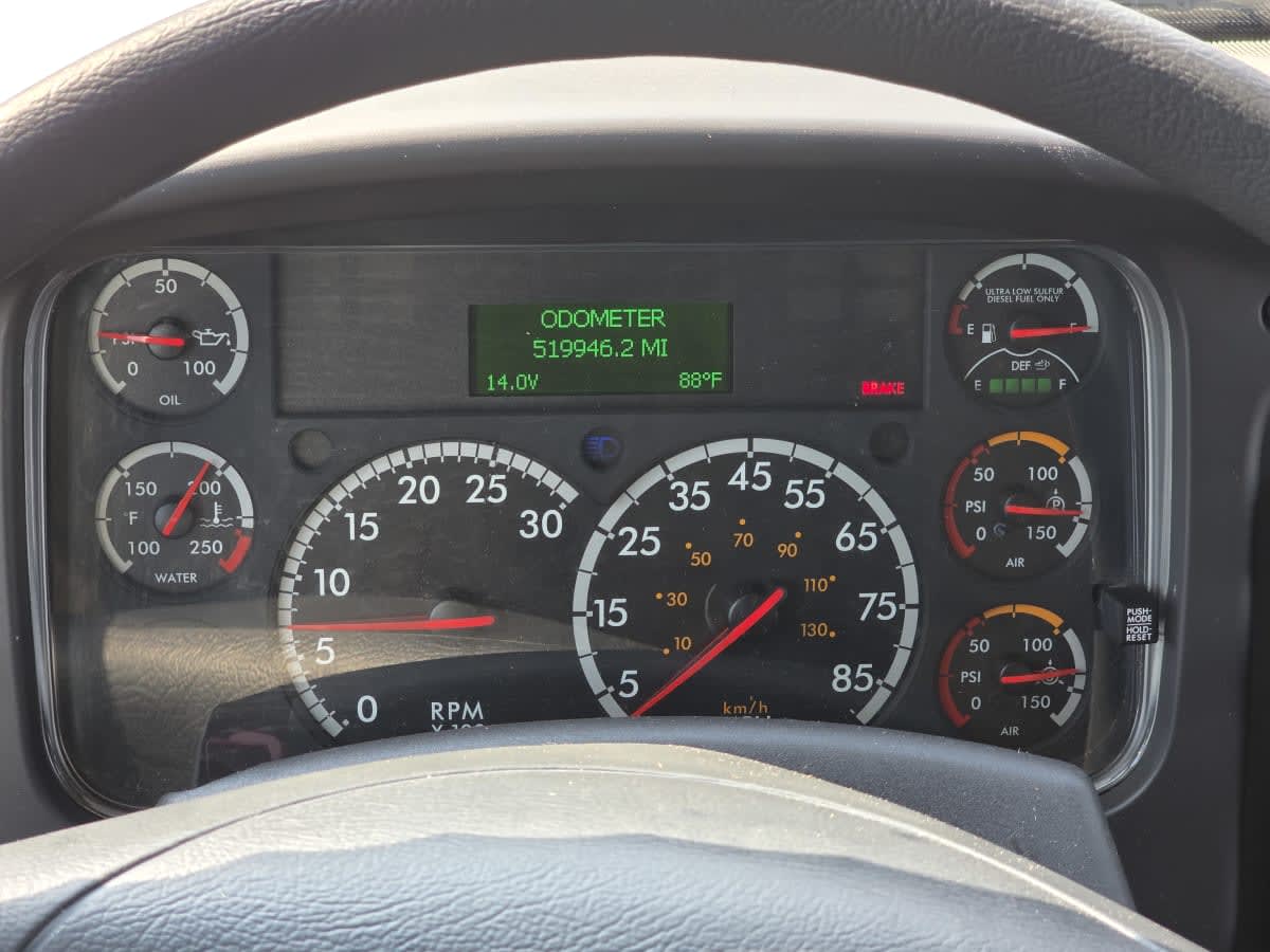 2017 Freightliner/Mercedes M2 106 678611
