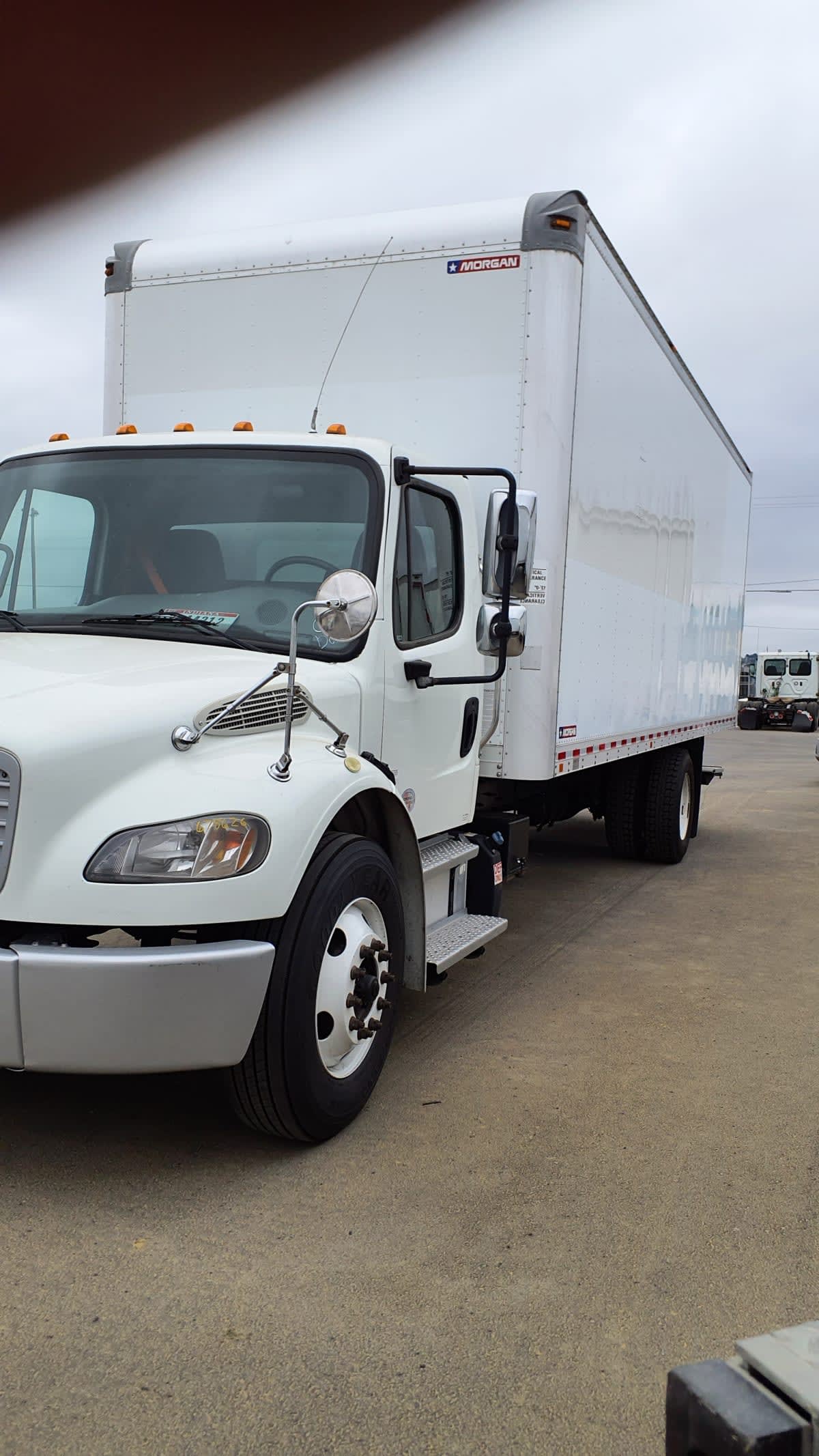 2017 Freightliner/Mercedes M2 106 678626 2017 Freightliner/Mercedes M2 106 678626