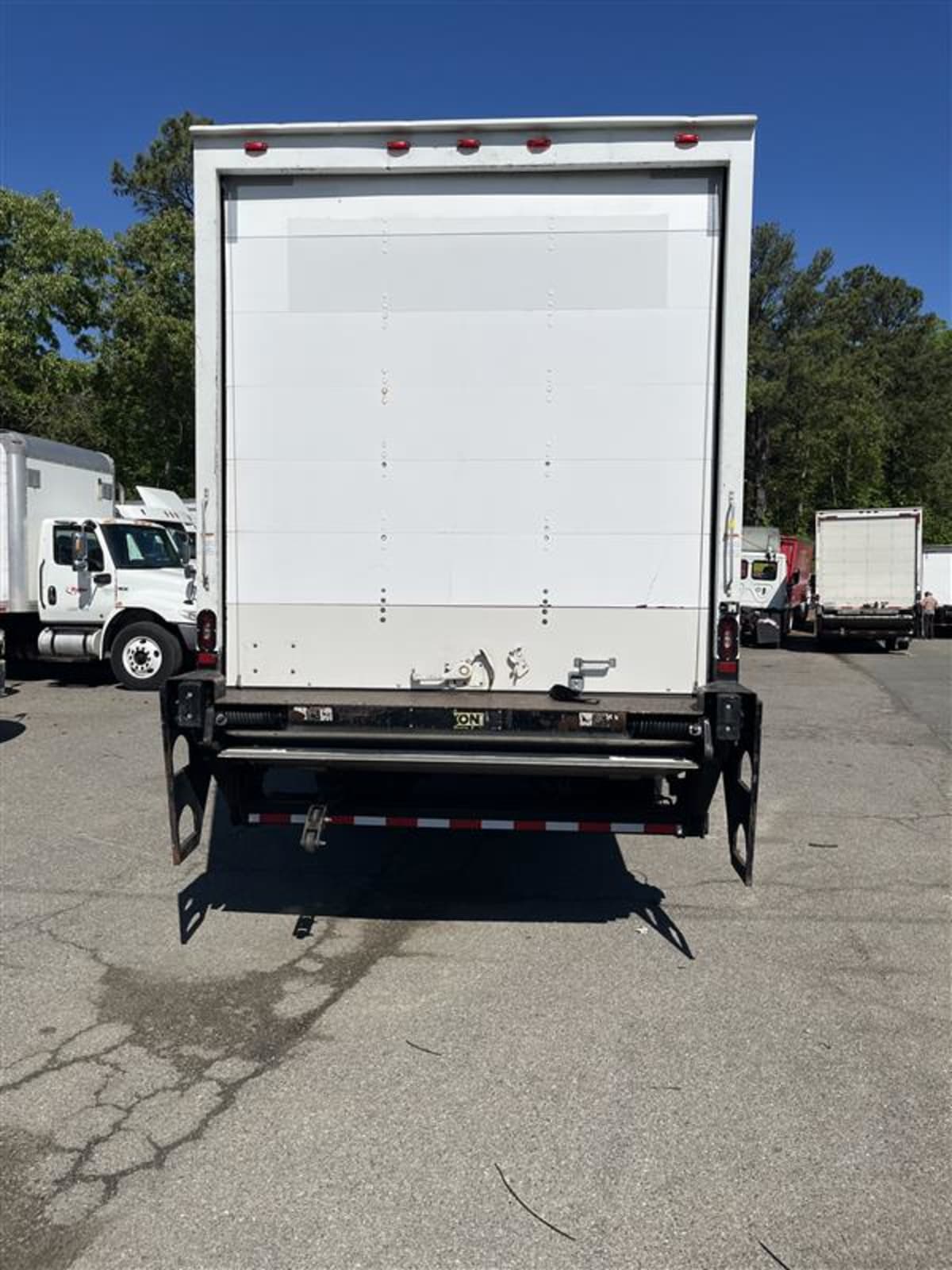 2017 Freightliner/Mercedes M2 106 678702