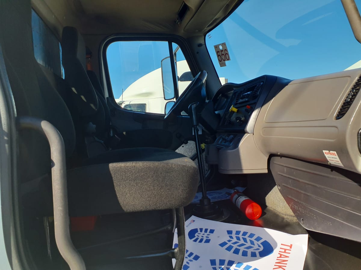 2017 Freightliner/Mercedes M2 106 678711