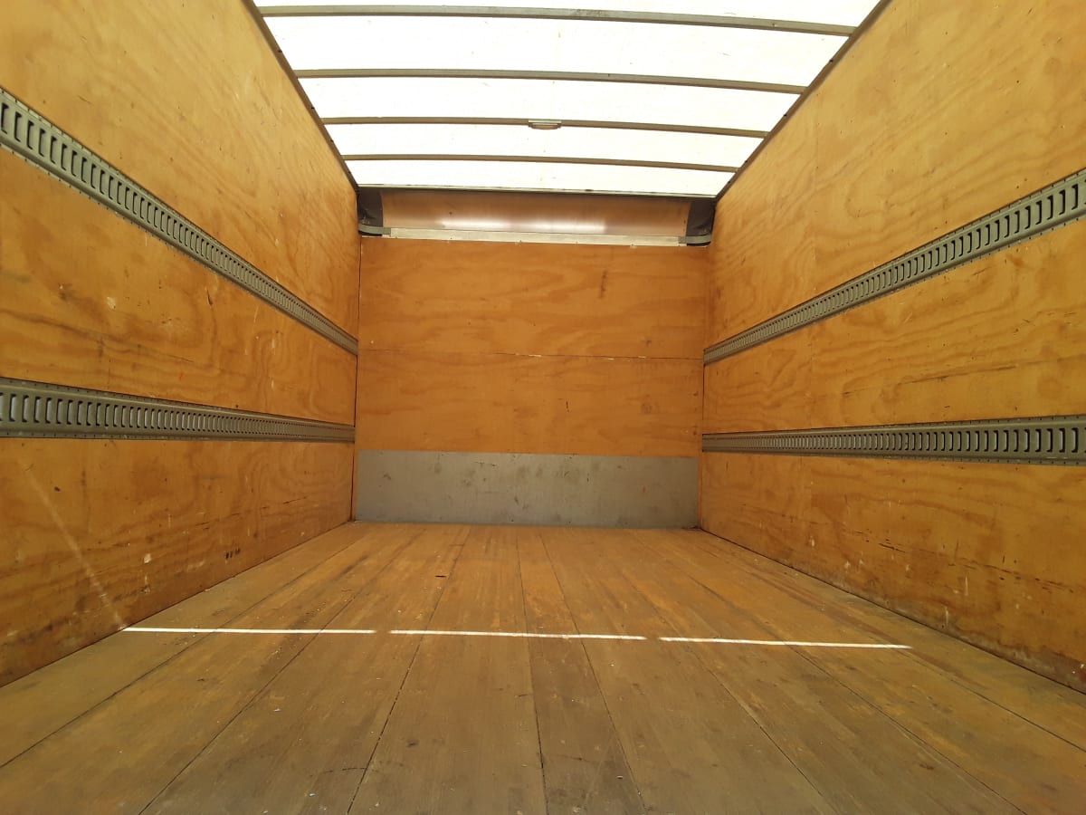 2016 Isuzu NPR 678712