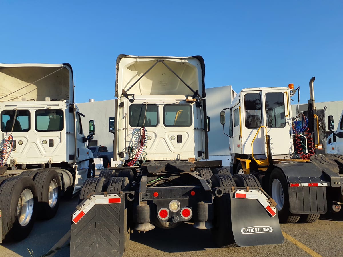 2017 Freightliner/Mercedes CASCADIA 125 678716