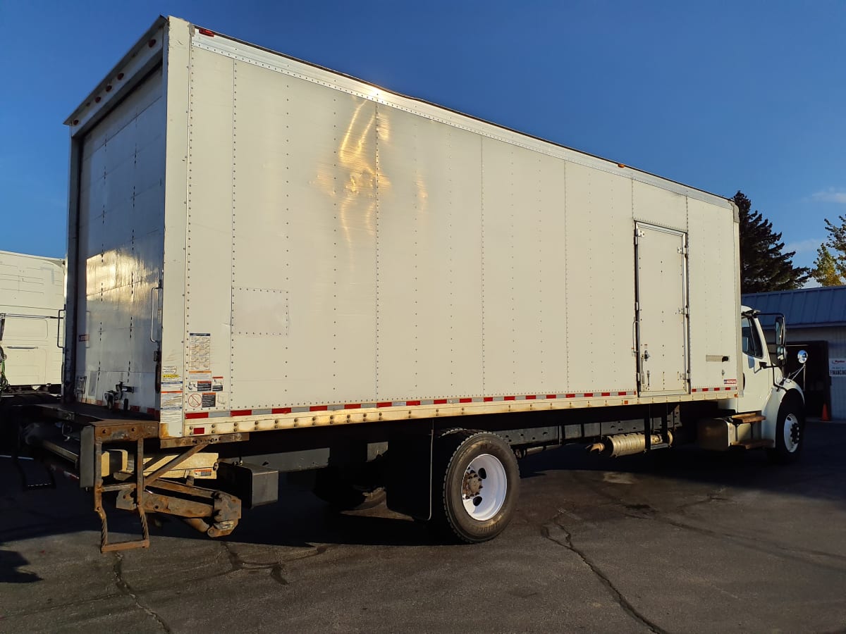 2017 Freightliner/Mercedes M2 106 678741