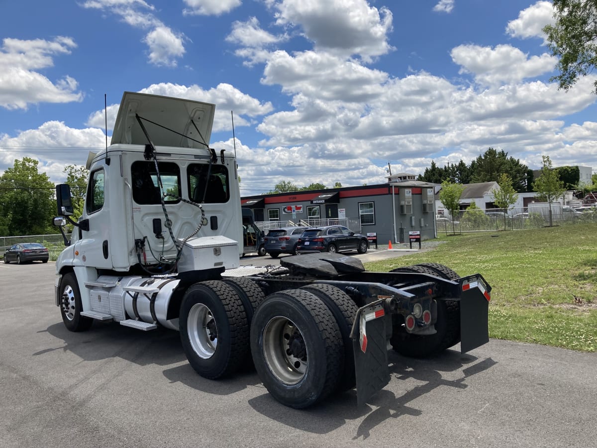 2017 Freightliner/Mercedes CASCADIA 125 678746