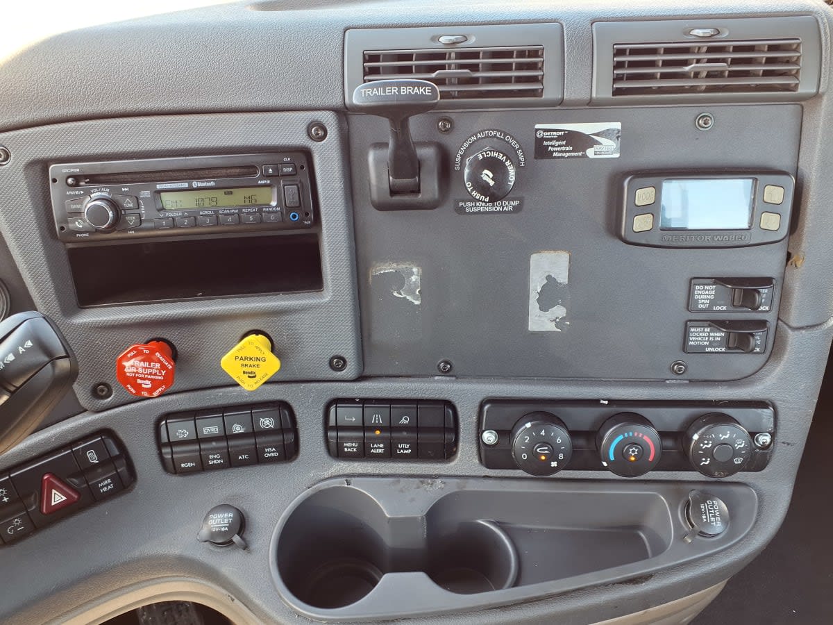 2017 Freightliner/Mercedes CASCADIA 125 678760