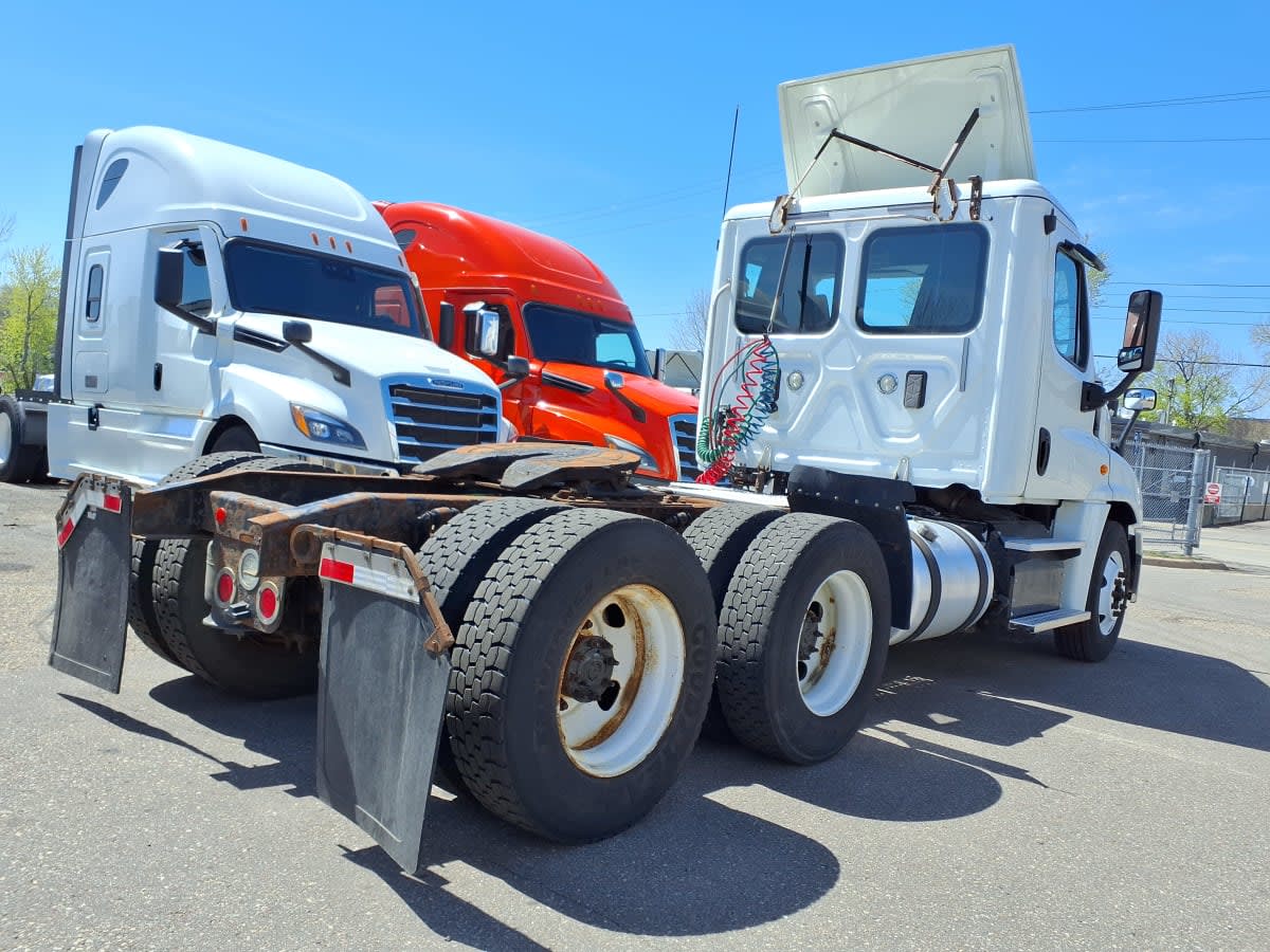 2017 Freightliner/Mercedes CASCADIA 125 678760