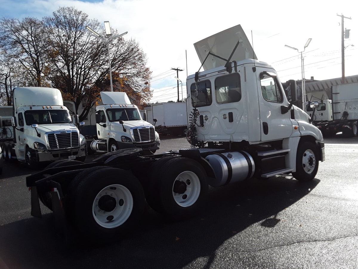 2017 Freightliner/Mercedes CASCADIA 125 678778