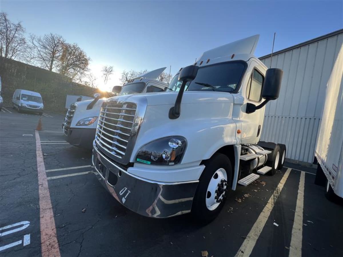 2017 Freightliner/Mercedes CASCADIA 125 678781