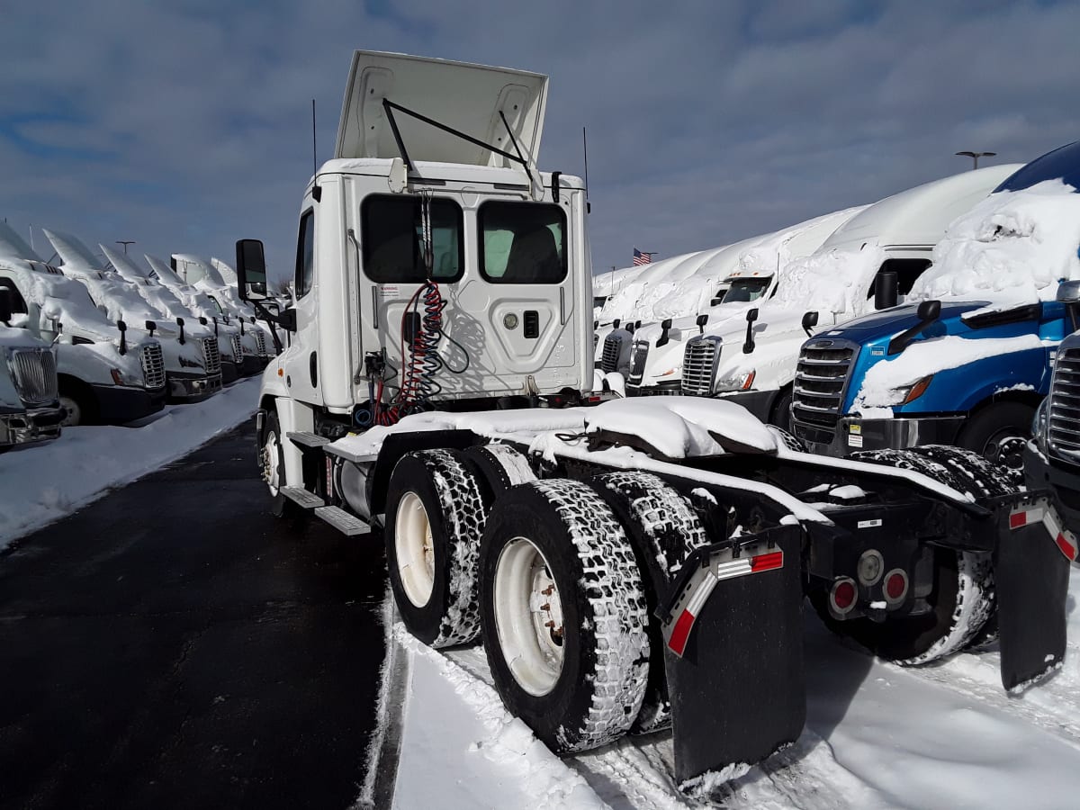 2017 Freightliner/Mercedes CASCADIA 125 678811