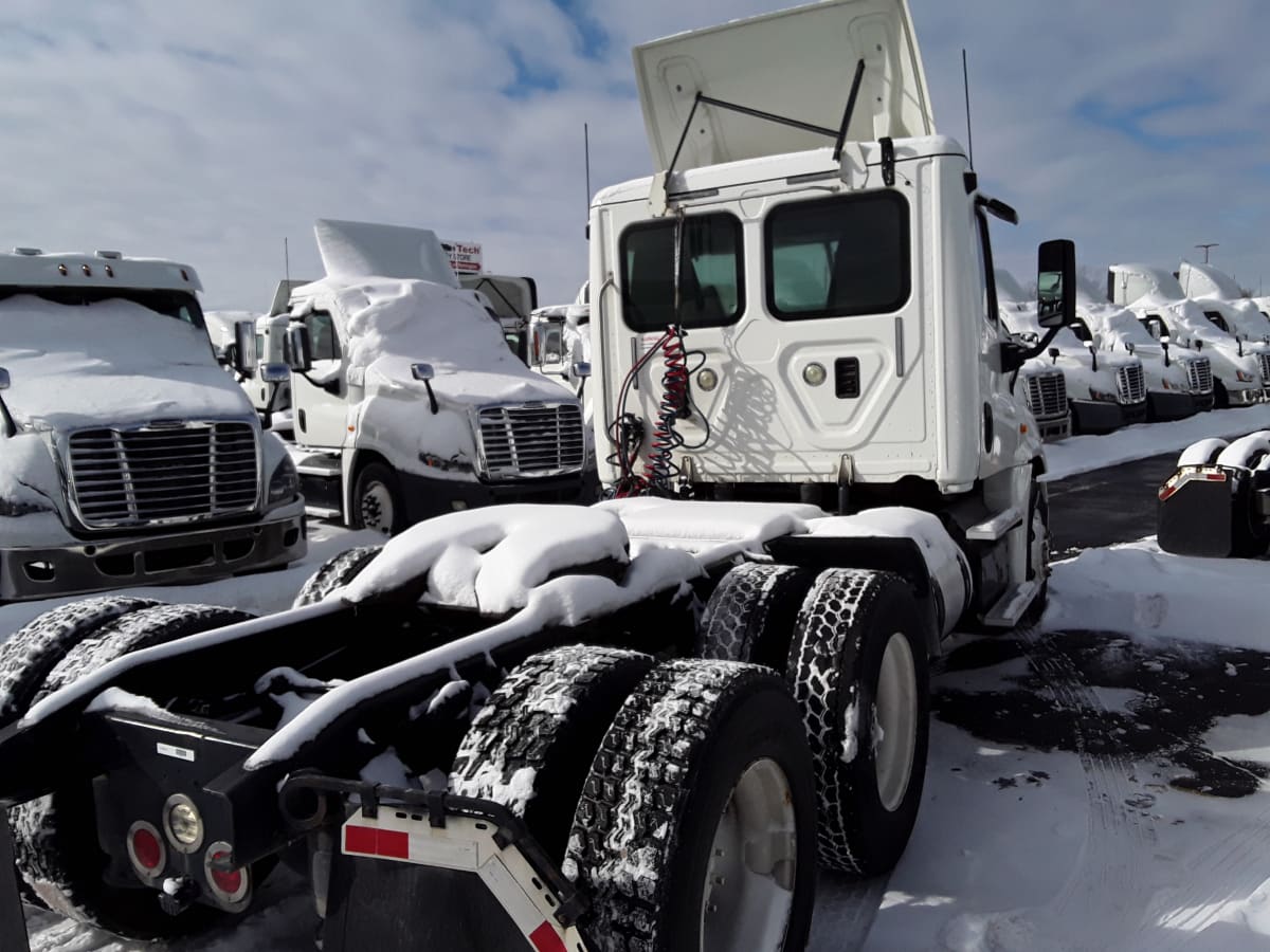 2017 Freightliner/Mercedes CASCADIA 125 678811