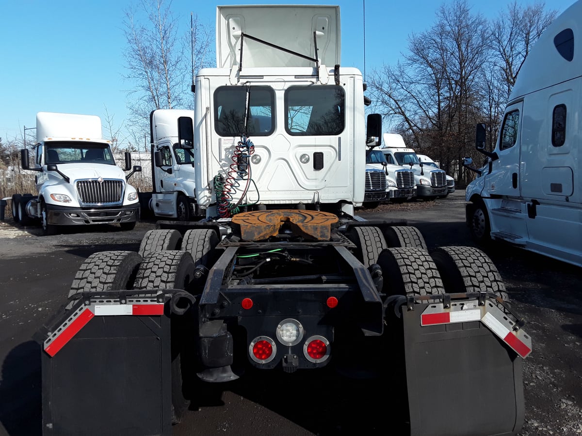 2017 Freightliner/Mercedes CASCADIA 125 678821