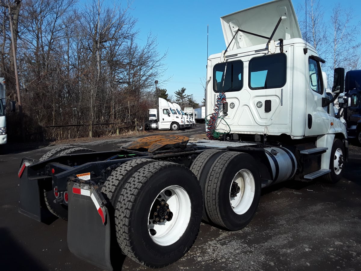 2017 Freightliner/Mercedes CASCADIA 125 678821