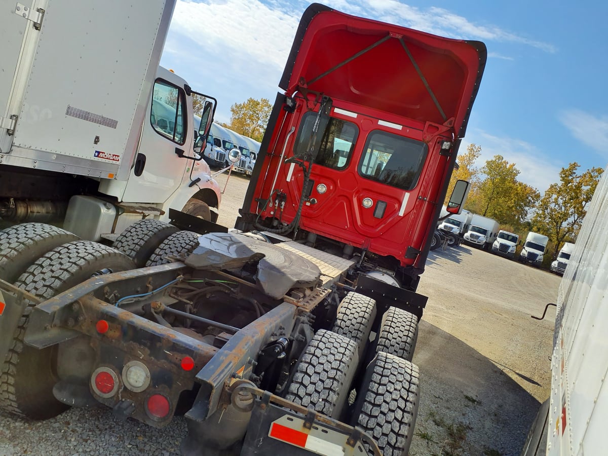 2017 Freightliner/Mercedes CASCADIA 125 678881