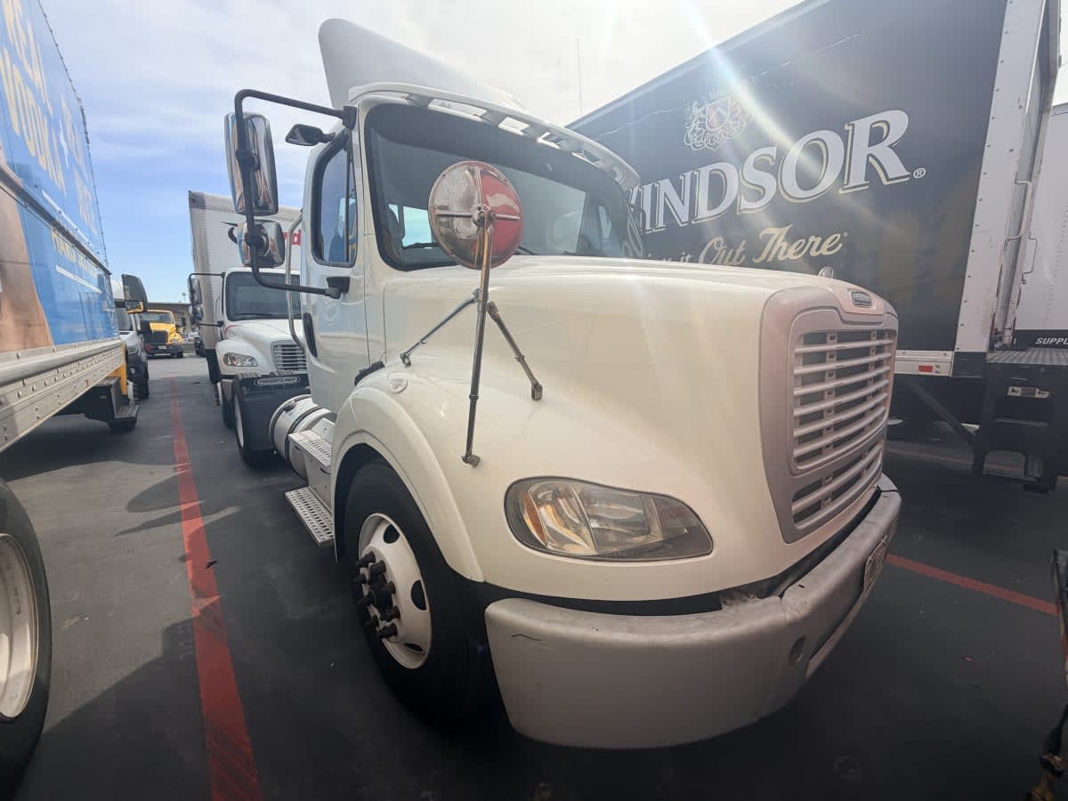 2017 Freightliner M2 112