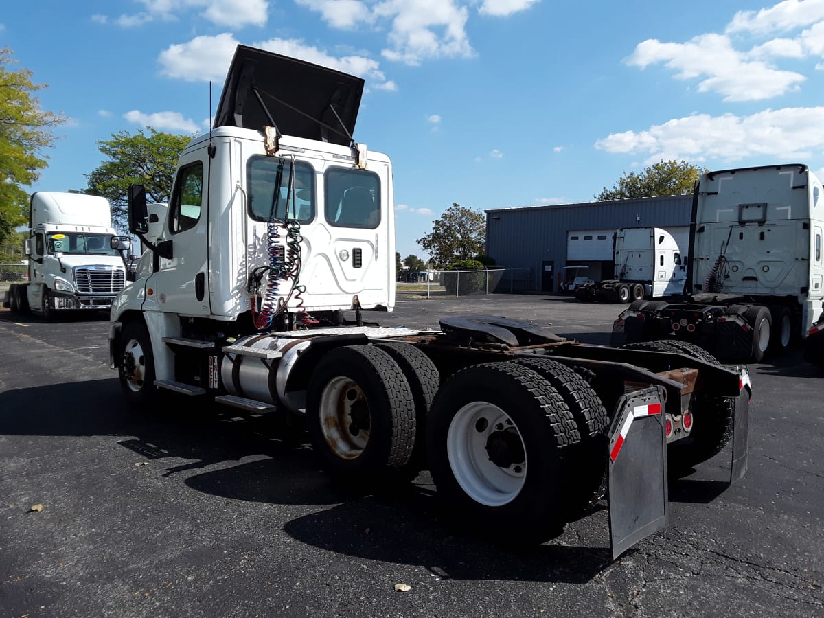 2017 Freightliner/Mercedes CASCADIA 125 679020