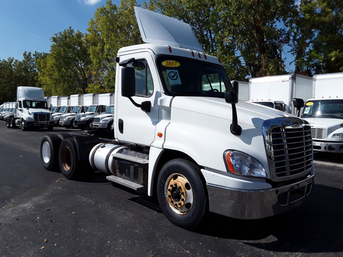 2017 Freightliner/Mercedes CASCADIA 125 679020