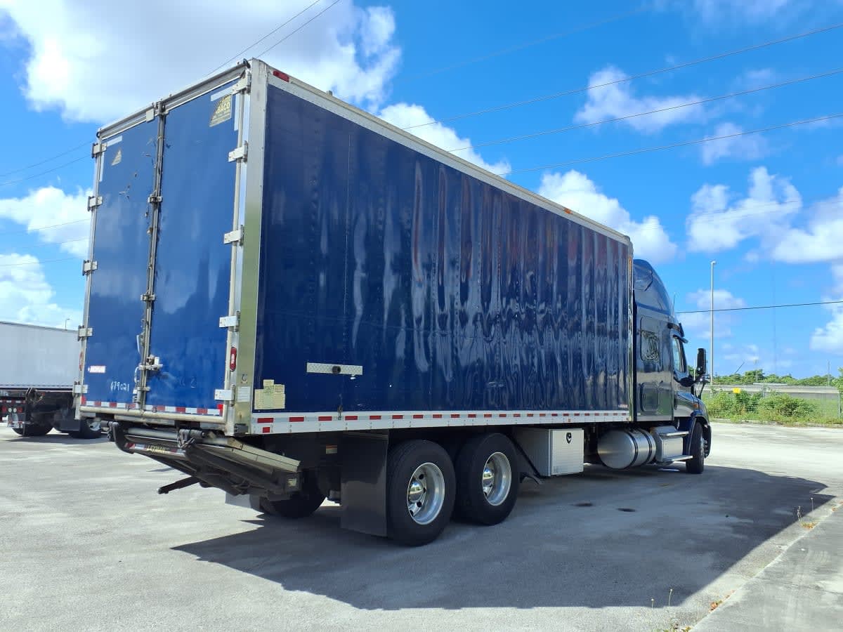 2017 Freightliner/Mercedes CASCADIA 679021