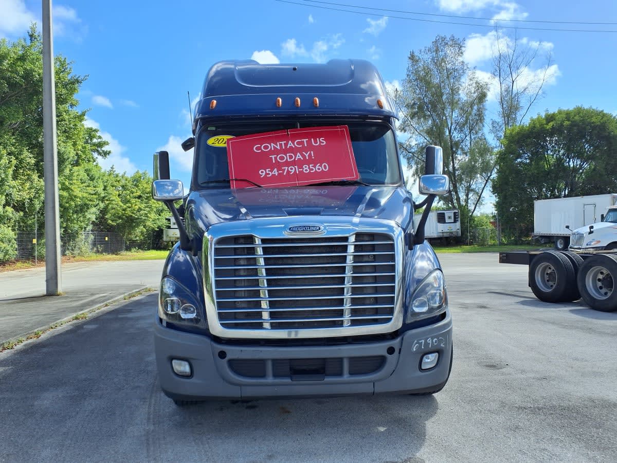 2017 Freightliner/Mercedes CASCADIA 679021