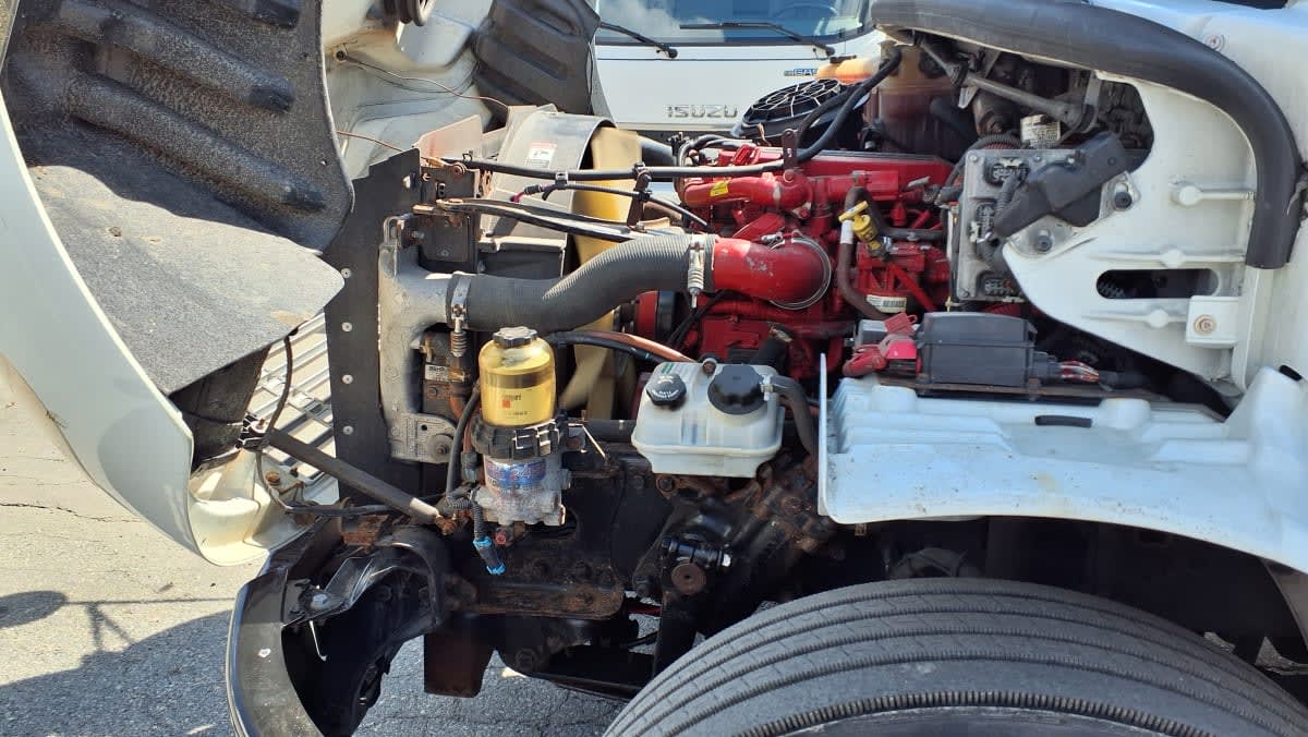 2017 Freightliner/Mercedes M2 106 679023