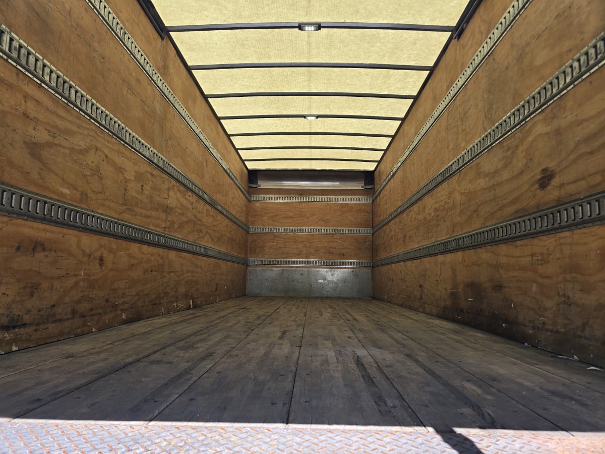 2018 Freightliner/Mercedes M2 106 679031