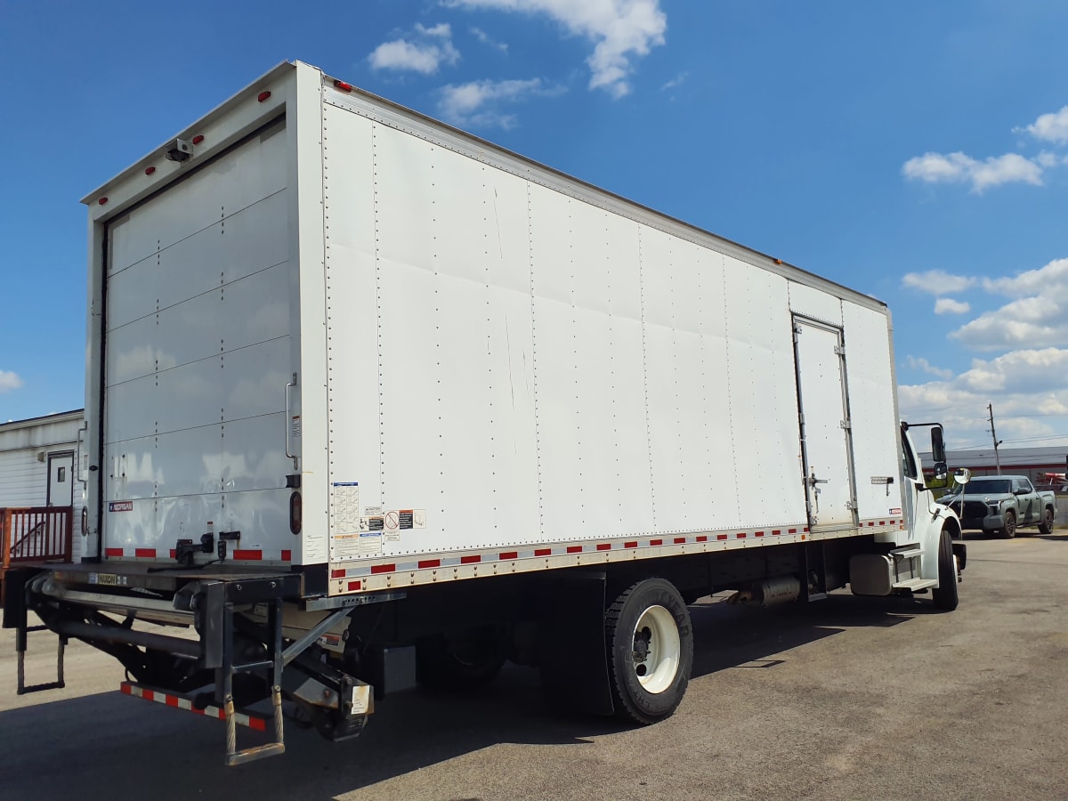 2017 Freightliner/Mercedes M2 106 679040