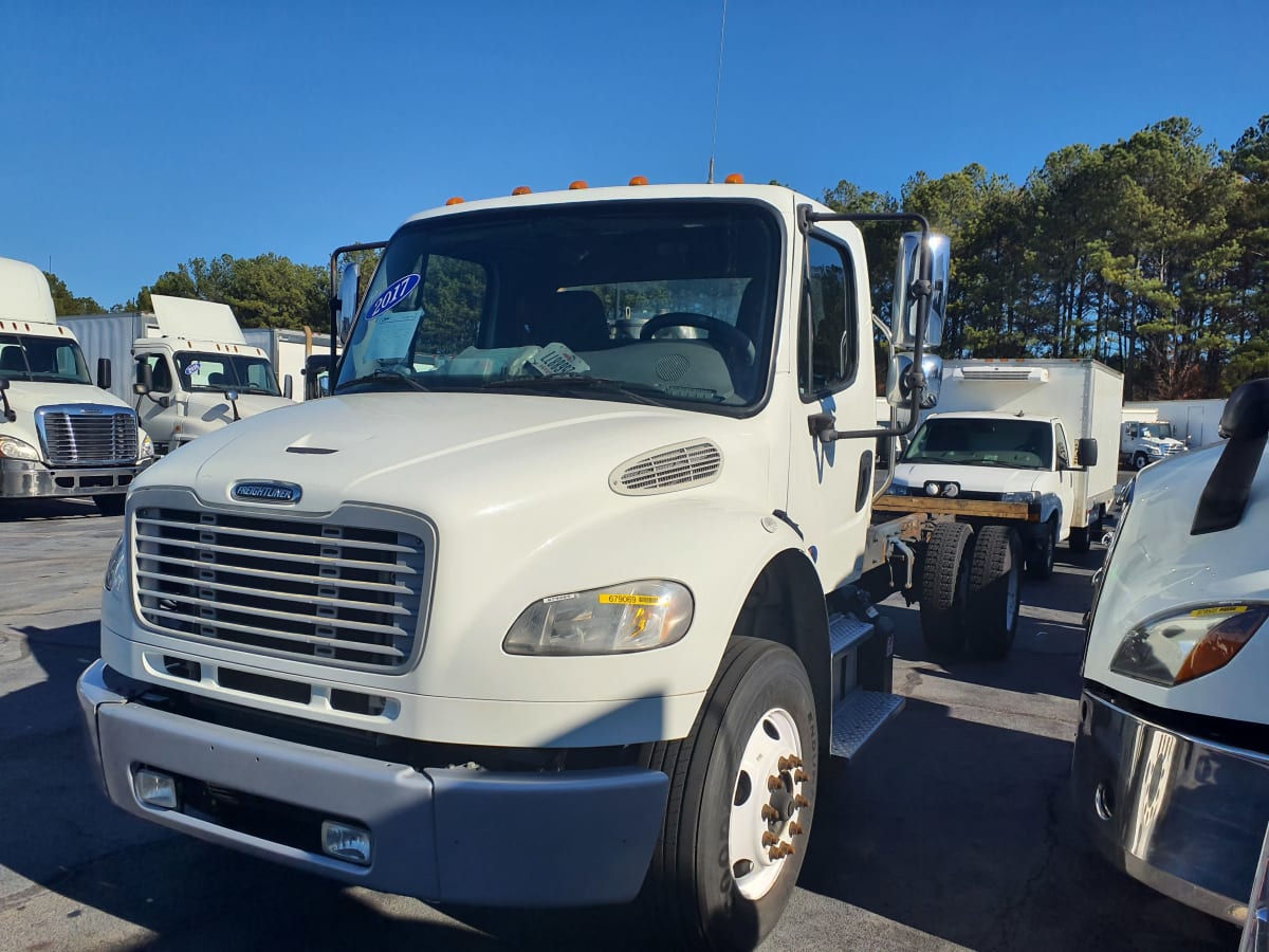 2017 Freightliner/Mercedes M2 106 679069