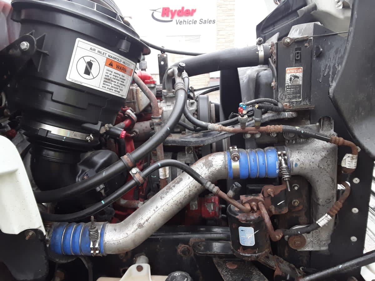 2017 Freightliner/Mercedes M2 106 679094