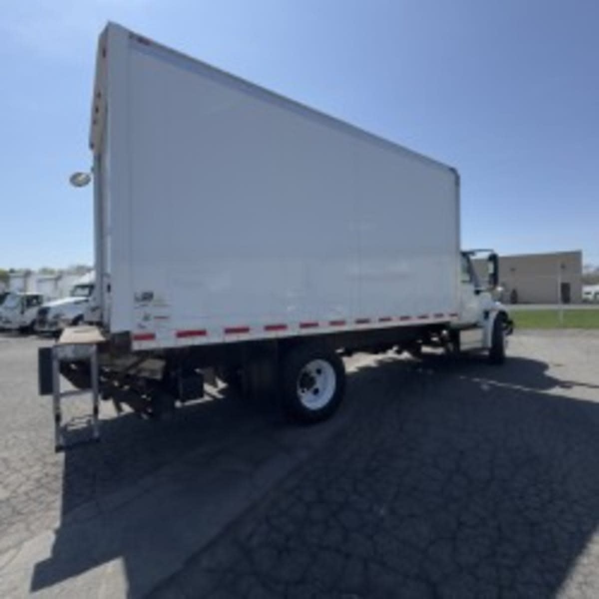 2017 Navistar International 4300 679111