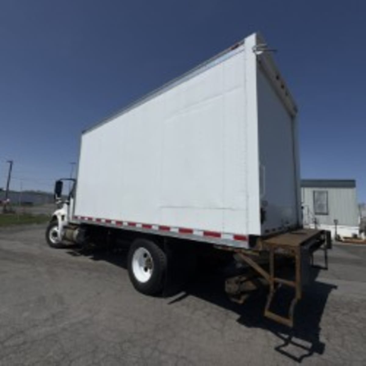 2017 Navistar International 4300 679111