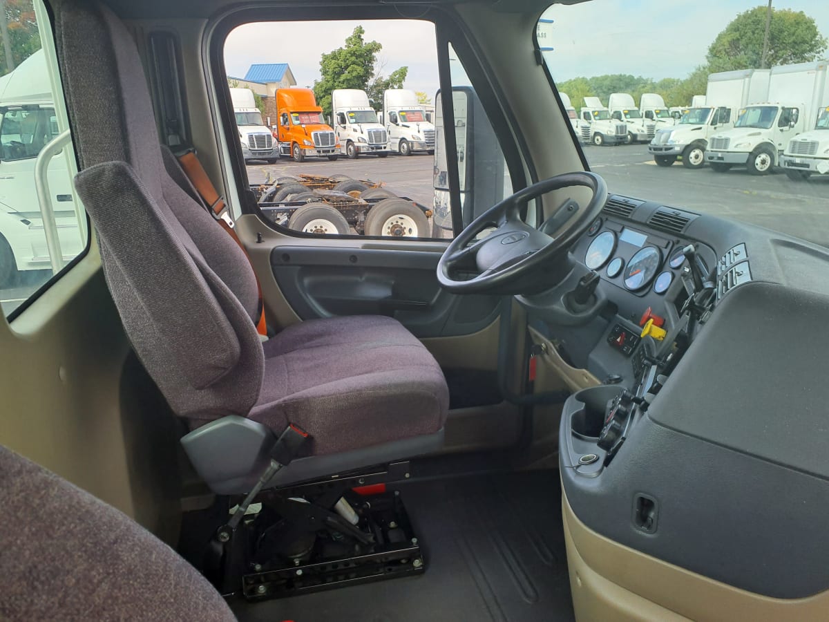 2017 Freightliner/Mercedes CASCADIA 125 679115