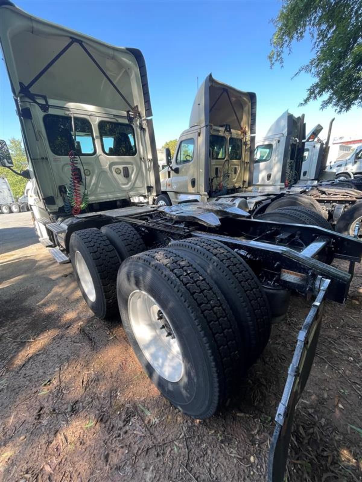 2017 Freightliner/Mercedes CASCADIA 125 679200