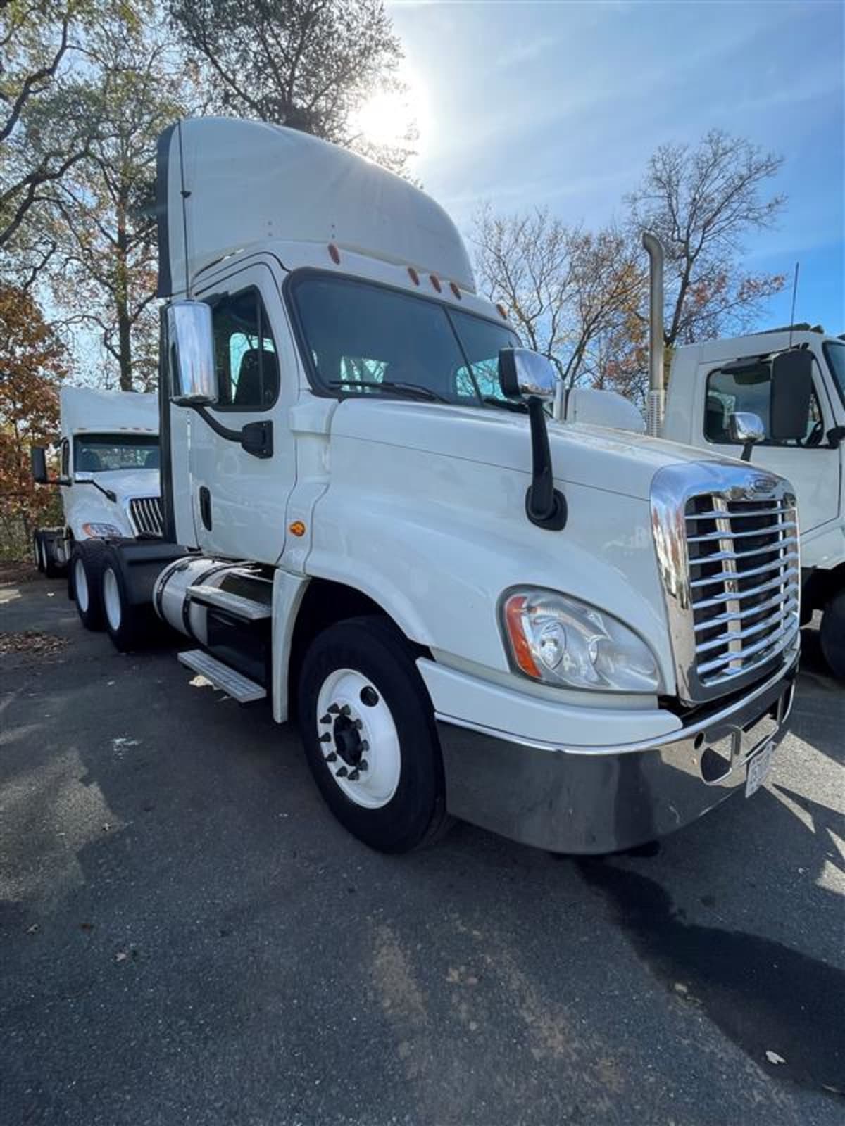 2017 Freightliner/Mercedes CASCADIA 125 679201