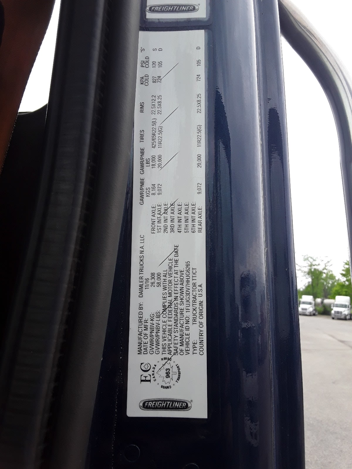 2017 Freightliner/Mercedes 114SD 679351