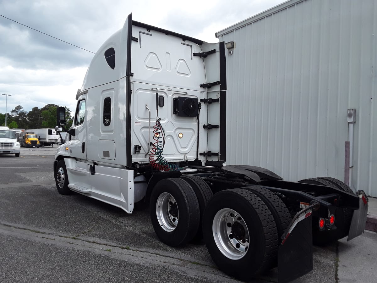 2017 Freightliner/Mercedes CASCADIA 125 679373